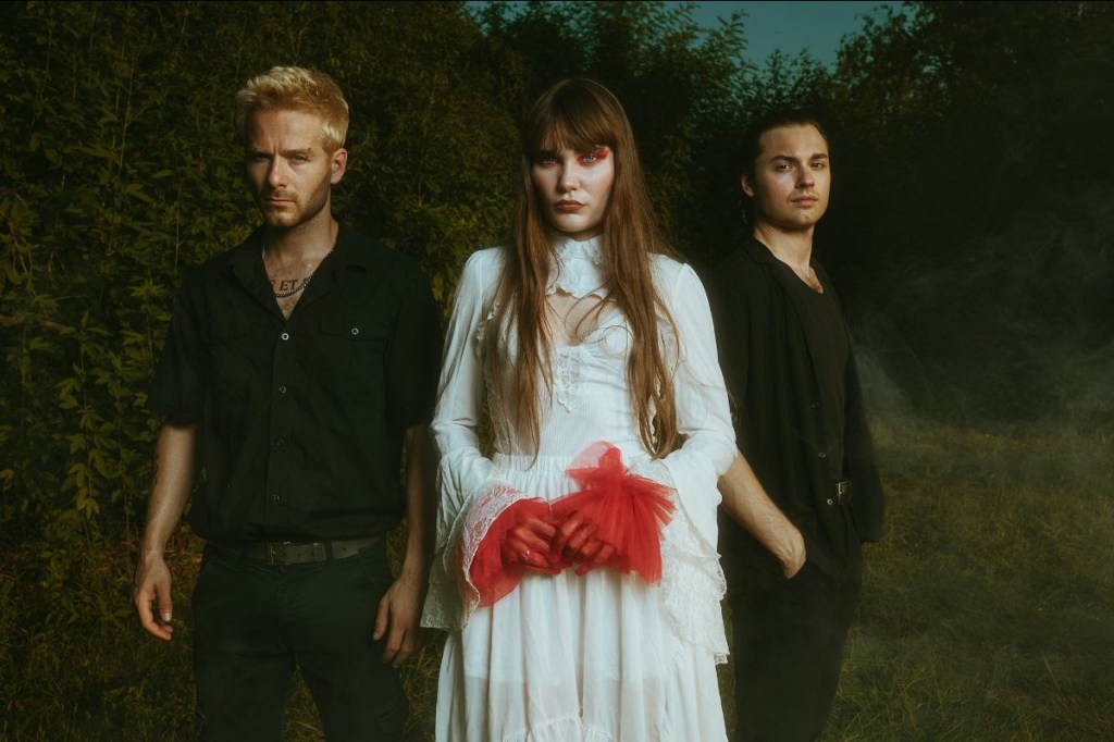 Live: Calva Louise carved their own&nbsp;path